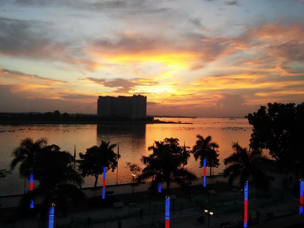 Bougainvillier Hotel Phnom Penh Dış mekan fotoğraf